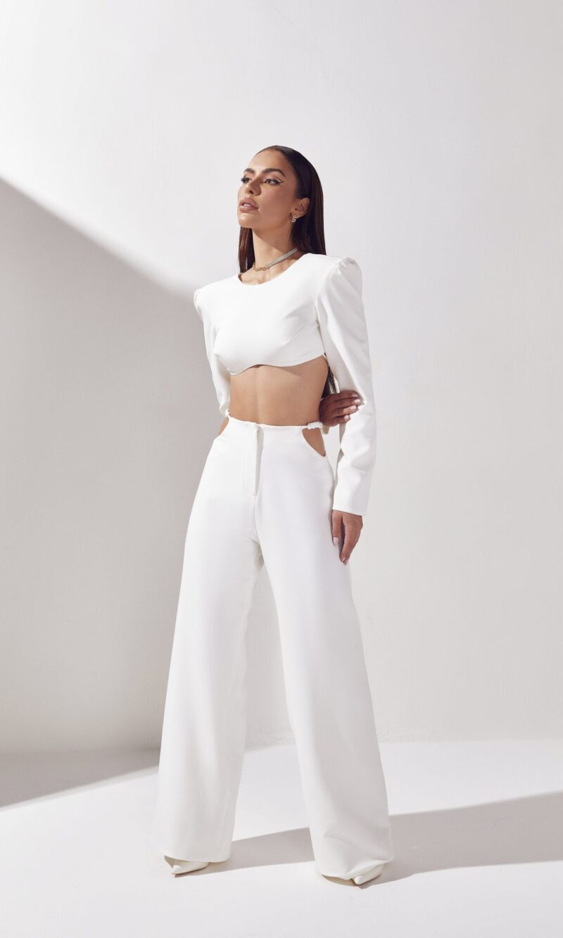 CROPPED CINNY-0382022