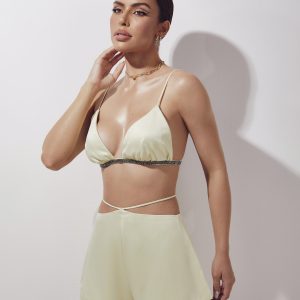 CROPPED SIGY-0512022