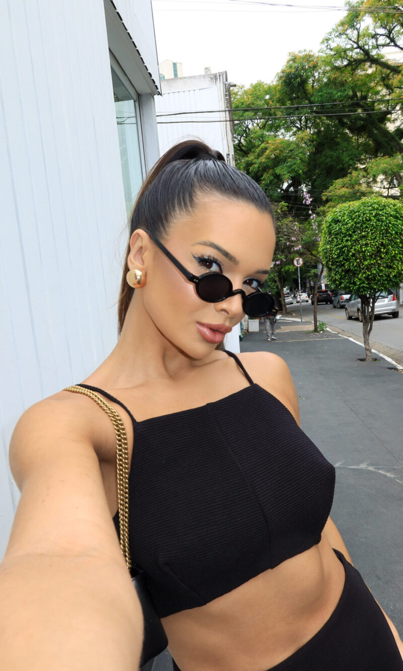 CROPPED HOLLY-2152023